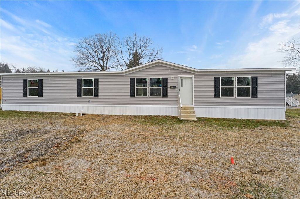 541 Lincoln Avenue, Struthers, OH 44471