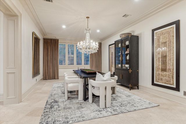 918 Huntington Cove, Houston, TX 77063