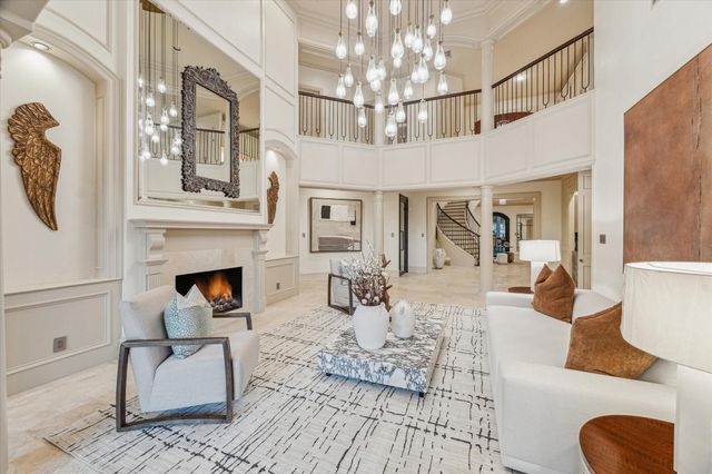 918 Huntington Cove, Houston, TX 77063