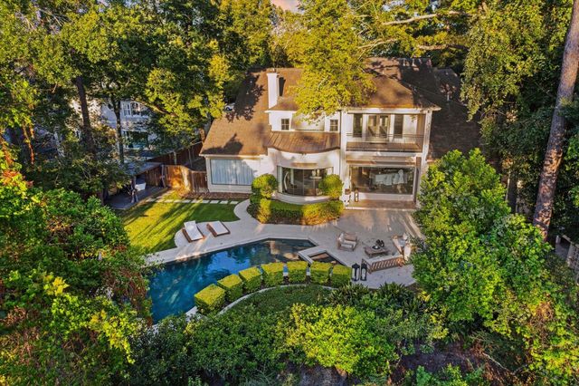 918 Huntington Cove, Houston, TX 77063