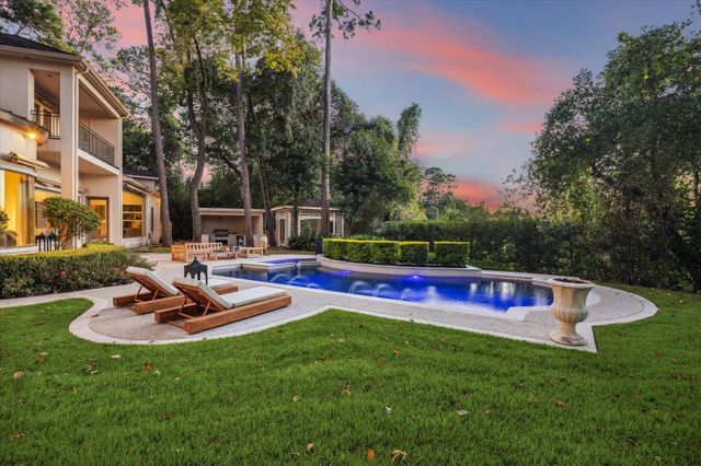 918 Huntington Cove, Houston, TX 77063