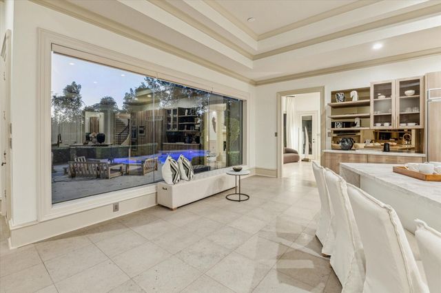 918 Huntington Cove, Houston, TX 77063