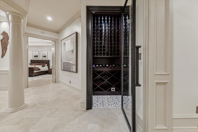 918 Huntington Cove, Houston, TX 77063