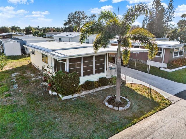 7880 54TH AVENUE N 17, St Petersburg, FL 33709