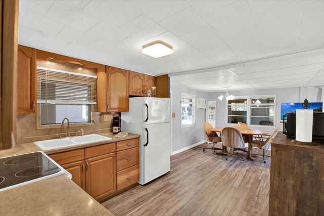 7880 54TH AVENUE N 17, St Petersburg, FL 33709