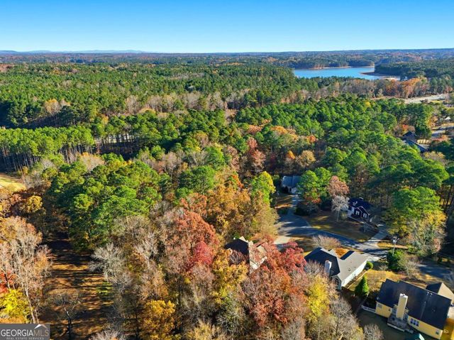 4077 N Shores Drive NW, Acworth, GA 30101