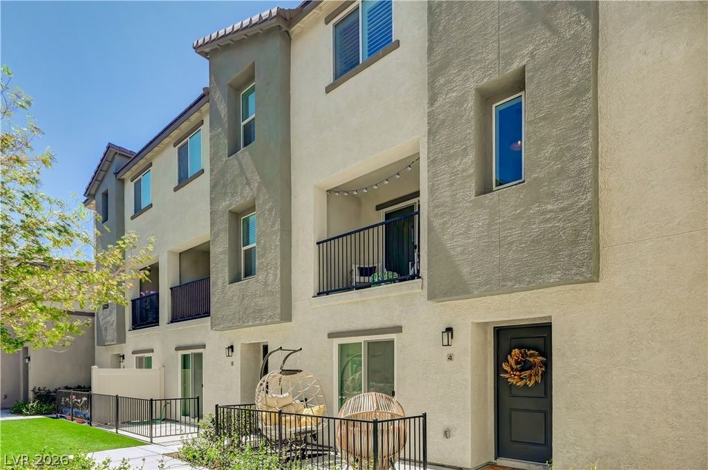 12302 Dusk Blue Way 4, Las Vegas, NV 89183 — photo 4