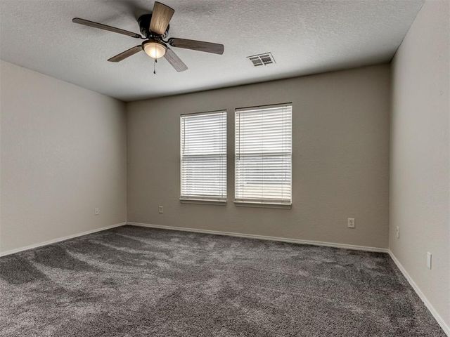 920 Periwinkle Drive, Yukon, OK 73099
