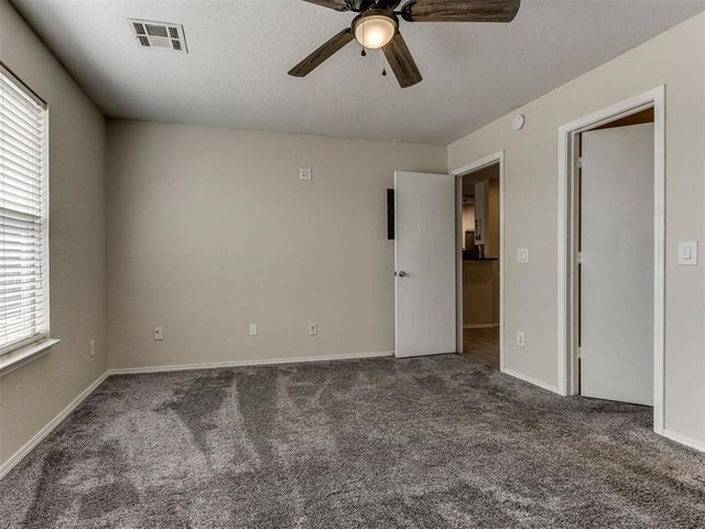 920 Periwinkle Drive, Yukon, OK 73099