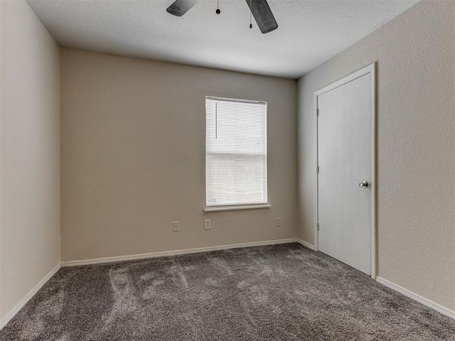 920 Periwinkle Drive, Yukon, OK 73099