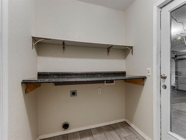 920 Periwinkle Drive, Yukon, OK 73099