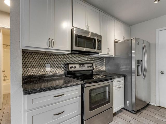 920 Periwinkle Drive, Yukon, OK 73099