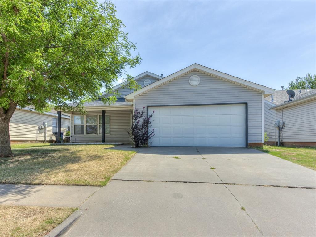 920 Periwinkle Drive, Yukon, OK 73099