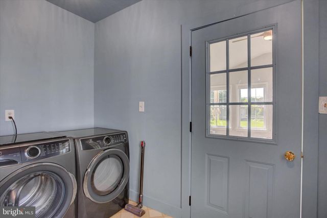 225 PINE ROAD, Mount Holly Springs, PA 17065