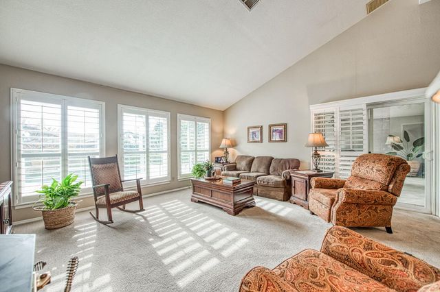 1167 Mill Street, Selma, CA 93662