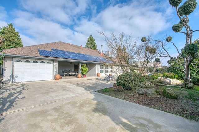 1167 Mill Street, Selma, CA 93662