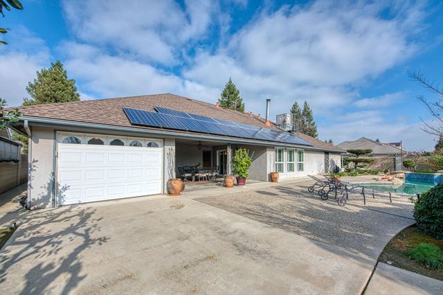 1167 Mill Street, Selma, CA 93662