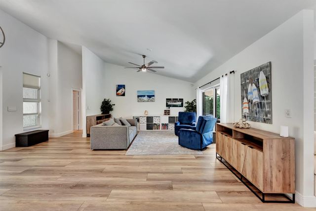 1920 Parkside Circle S, Boca Raton, FL 33486