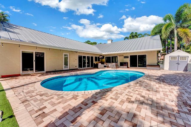 1920 Parkside Circle S, Boca Raton, FL 33486