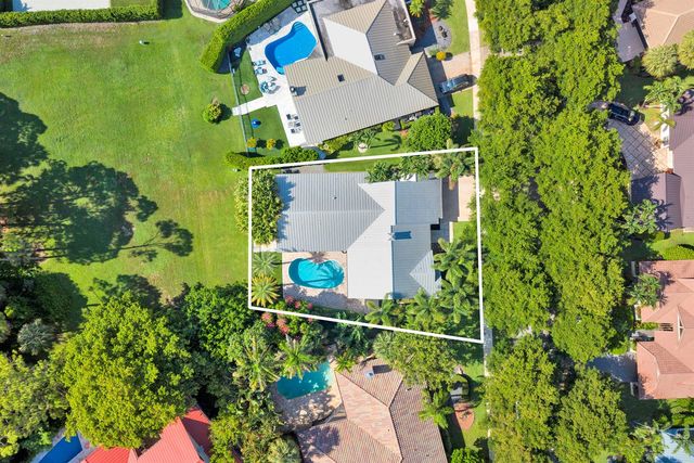 1920 Parkside Circle S, Boca Raton, FL 33486