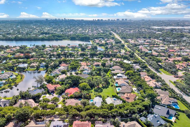 1920 Parkside Circle S, Boca Raton, FL 33486