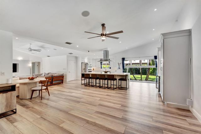 1920 Parkside Circle S, Boca Raton, FL 33486