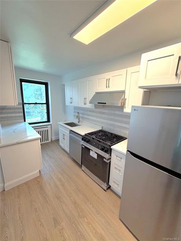22-27 76th Street B2, East Elmhurst, NY 11370