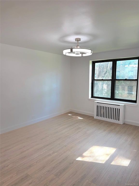 22-27 76 Street B2, East Elmhurst, NY 11370 — photo 2
