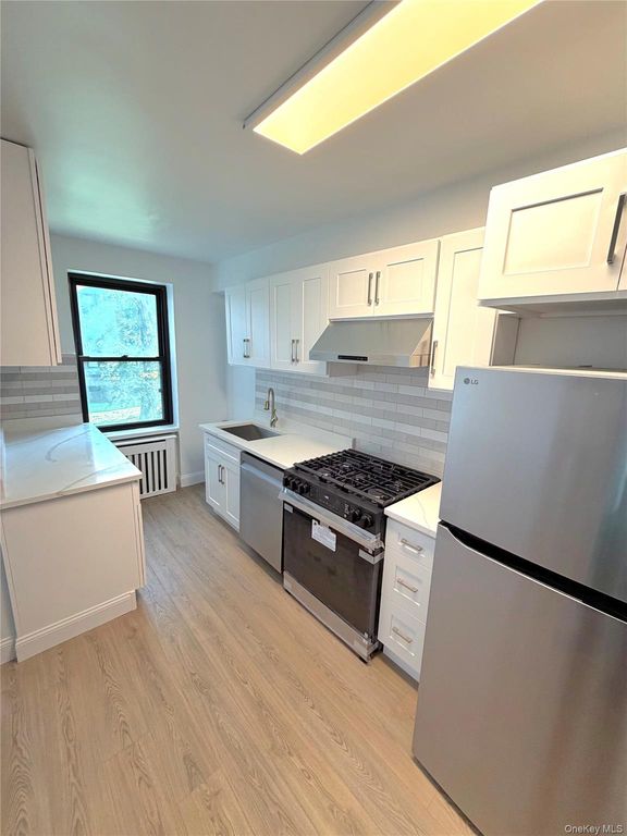 22-27 76 Street B2, East Elmhurst, NY 11370 — photo 3