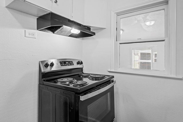 6414 Woodrow Street, Texas City, TX 77591