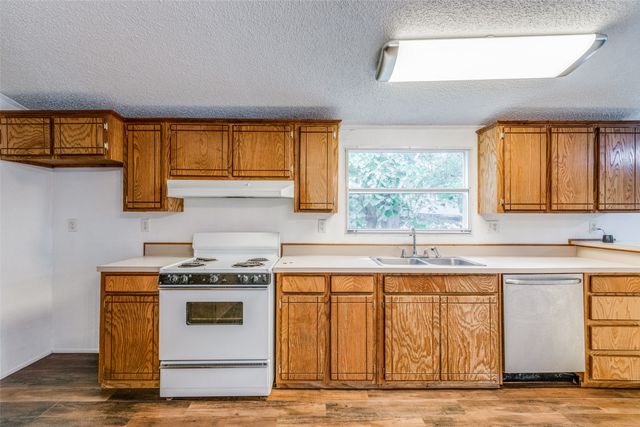 28 Wembley Road, Gordonville, TX 76245