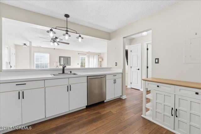 26 Dover Court, Tinton Falls, NJ 07712