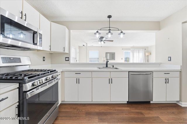 26 Dover Court, Tinton Falls, NJ 07712