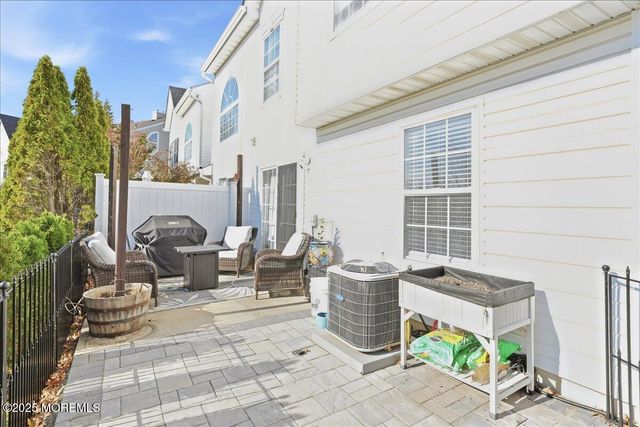 26 Dover Court, Tinton Falls, NJ 07712