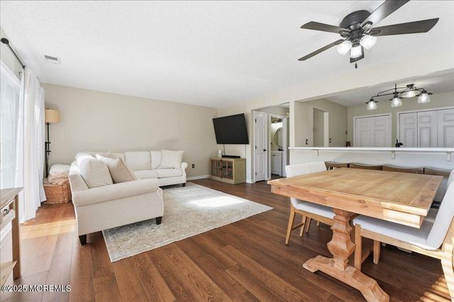 26 Dover Court, Tinton Falls, NJ 07712