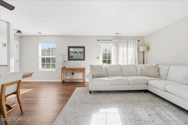 26 Dover Court, Tinton Falls, NJ 07712