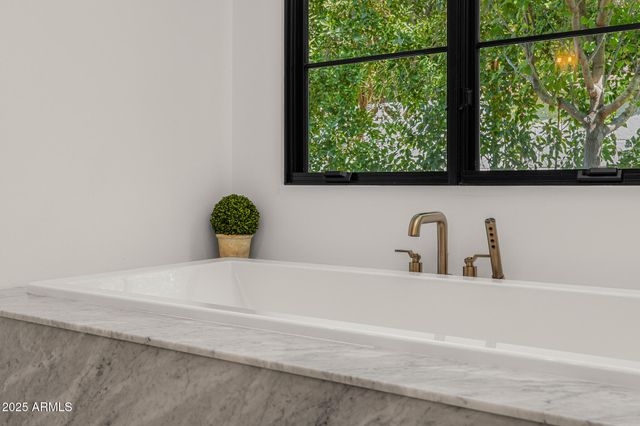 6238 E CALLE ROSA --, Scottsdale, AZ 85251