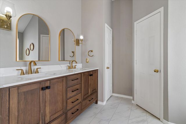 11379 Lockshire Drive, Frisco, TX 75035
