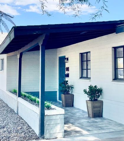 529 W UNIVERSITY Drive, Mesa, AZ 85201
