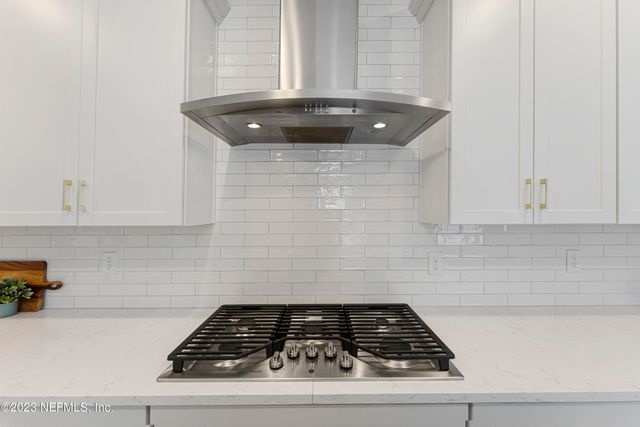 184 PARK CENTER Avenue, Ponte Vedra, FL 32081