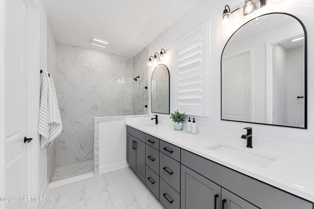 184 PARK CENTER Avenue, Ponte Vedra, FL 32081