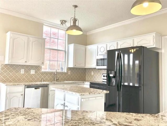 11112 Newport Drive, Frisco, TX 75035