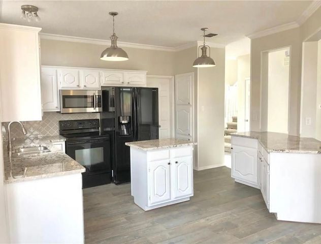 11112 Newport Drive, Frisco, TX 75035