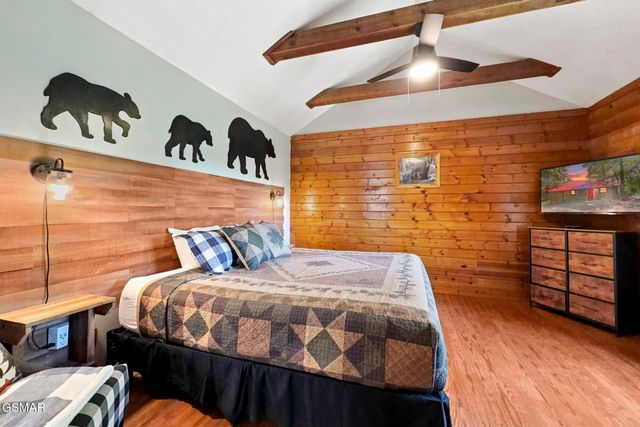 1935 Sb Ogle Lane, Sevierville, TN 37876