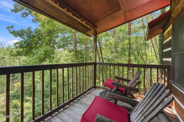 1935 Sb Ogle Lane, Sevierville, TN 37876