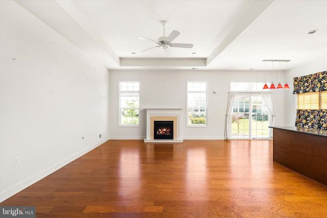 24 RAVENSLAKE RD, Monroe Township, NJ 08831