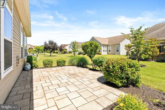 24 RAVENSLAKE RD, Monroe Township, NJ 08831