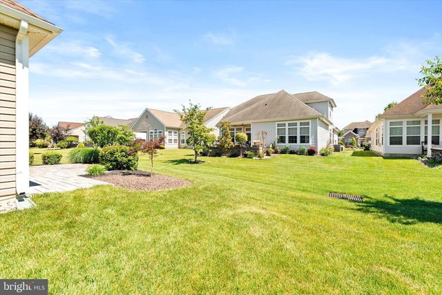 24 RAVENSLAKE RD, Monroe Township, NJ 08831