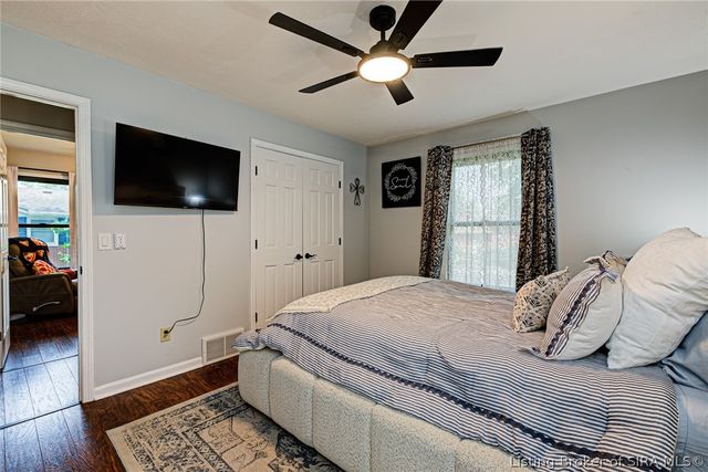 847 Beechwood Street, Sellersburg, IN 47172