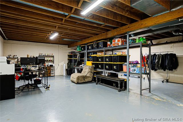 847 Beechwood Street, Sellersburg, IN 47172